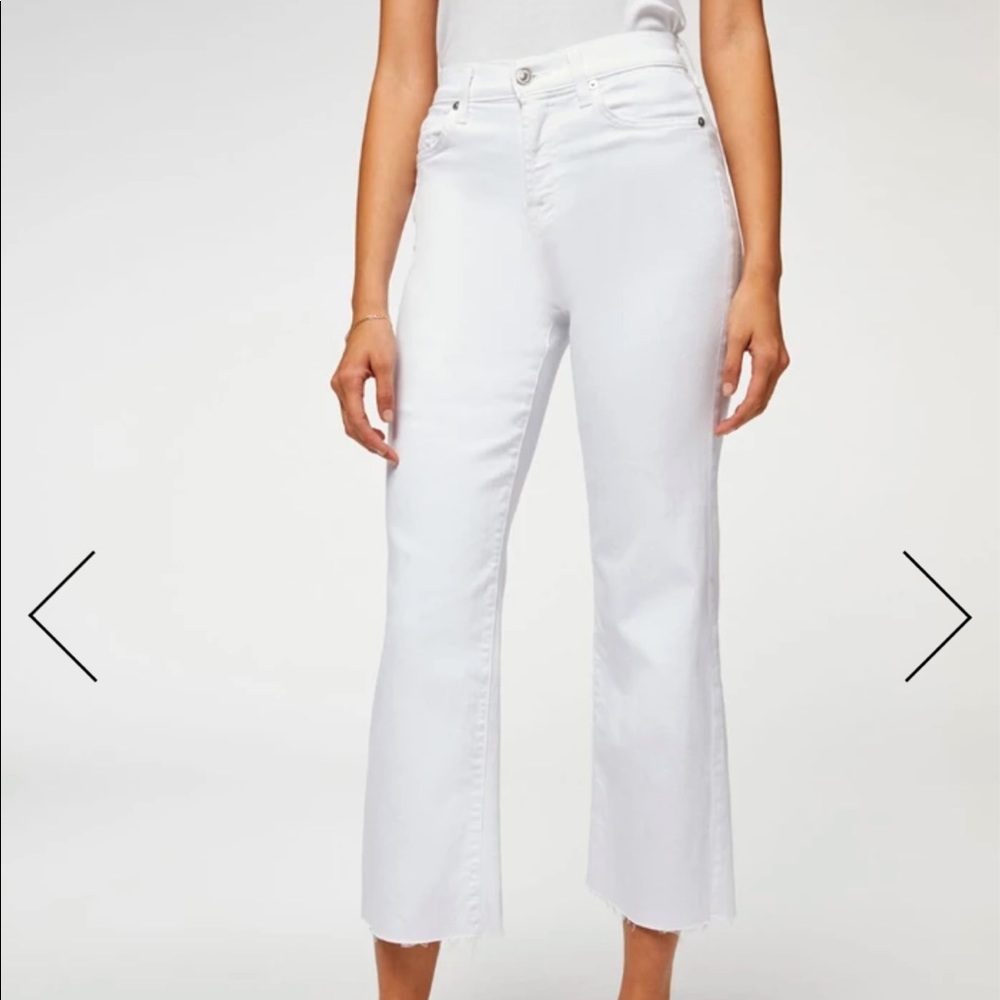 7 for all Mankind. White cropped jeans. Size 29